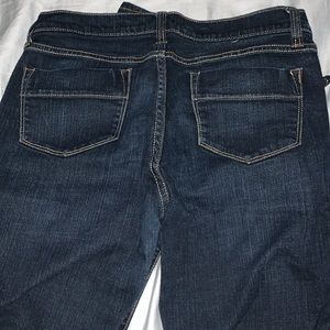 Old Navy “The Sweetheart” dark washed size 4 Long